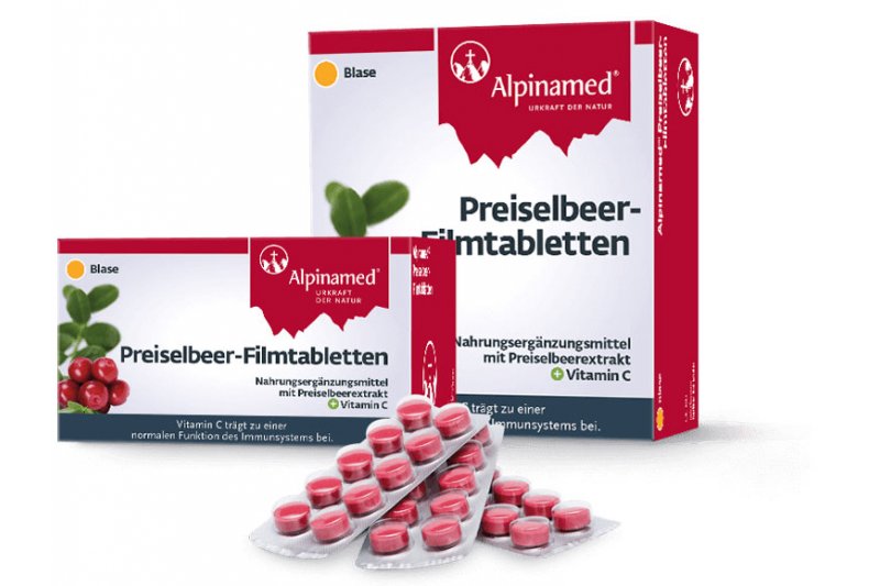 Alpinamed-preiselbeer-filmtabletten.jpg Ein Paket Preiselbeer-Filmtabletten mit rotem Verpackungsdesign, das die Inhaltsstoffe und Anwendung zeigt.